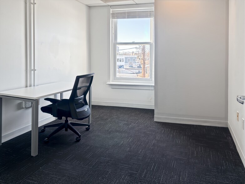 49-55 Davis Sq, Somerville, MA à louer - Photo de l’immeuble – Image 3 sur 13