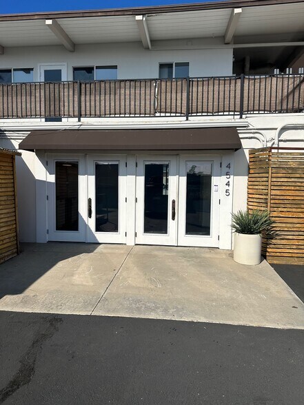 4545-4547 Fanuel St, San Diego, CA à louer - Photo intérieure – Image 3 sur 17