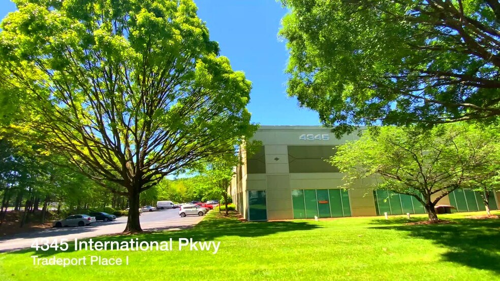 4345 International Pky, Hapeville, GA à louer - Vidéo sur l’annonce professionnelle – Image 2 sur 8