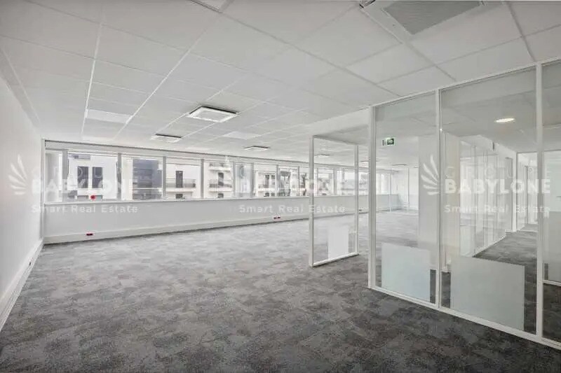 33-39 Rue Du Gouverneur Général Félix Eboue, Issy-les-Moulineaux, HDS 92130 - Lot 01 - - Photo intérieure - Image 2 of 11