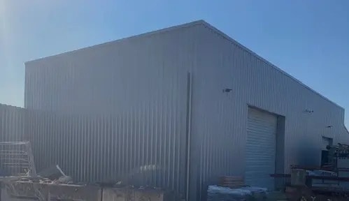 Local d’activités dans Vannes à louer - Photo de l’immeuble – Image 1 sur 6