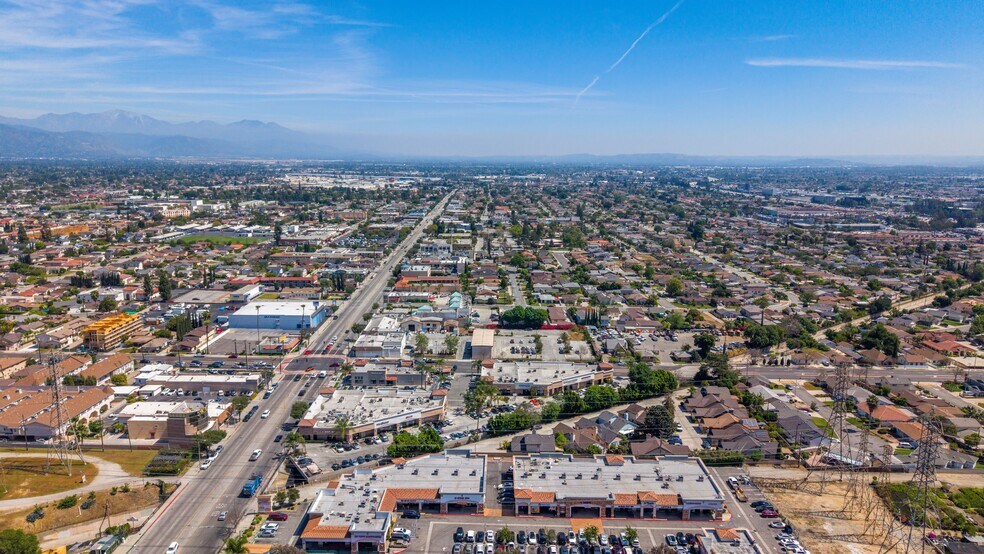 8614 Valley Blvd, Rosemead, CA à vendre - Photo de l’immeuble – Image 3 sur 30