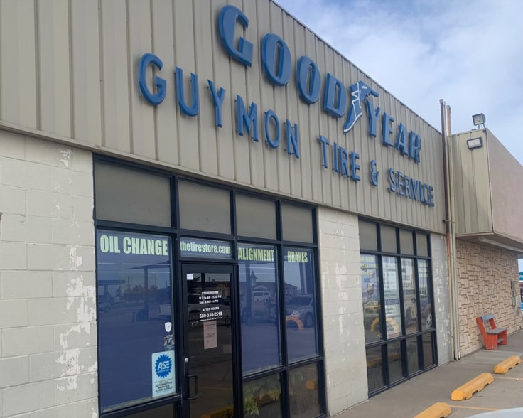 Guymon Tire Center and Convenience Store portefeuille de 3 biens à vendre sur LoopNet.fr - Photo de l’immeuble – Image 1 sur 10