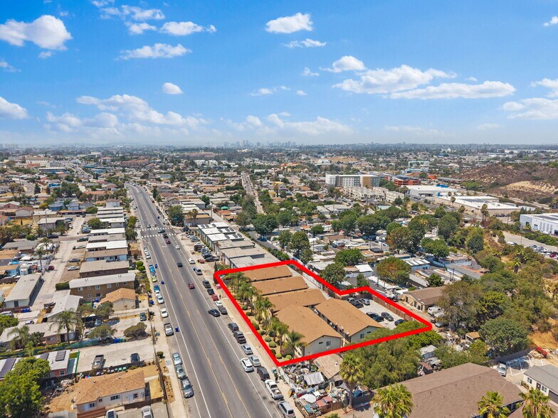 5460-5468 Imperial Ave, San Diego, CA à vendre - Photo de l’immeuble – Image 2 sur 30