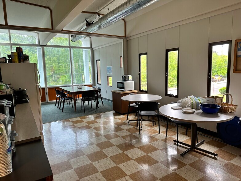 601 River St, Fitchburg, MA à vendre - Photo intérieure – Image 2 sur 11