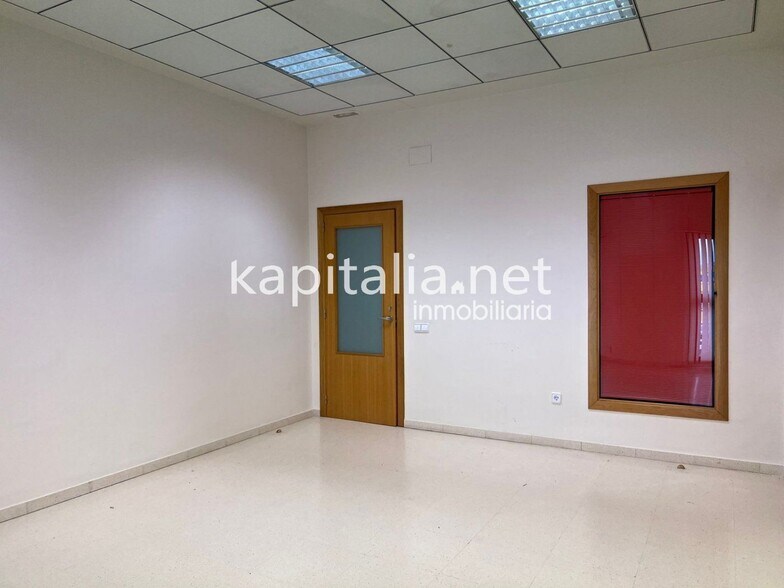 Bureau dans Ontinyent, Valencia à louer - Photo de l’immeuble – Image 2 sur 5