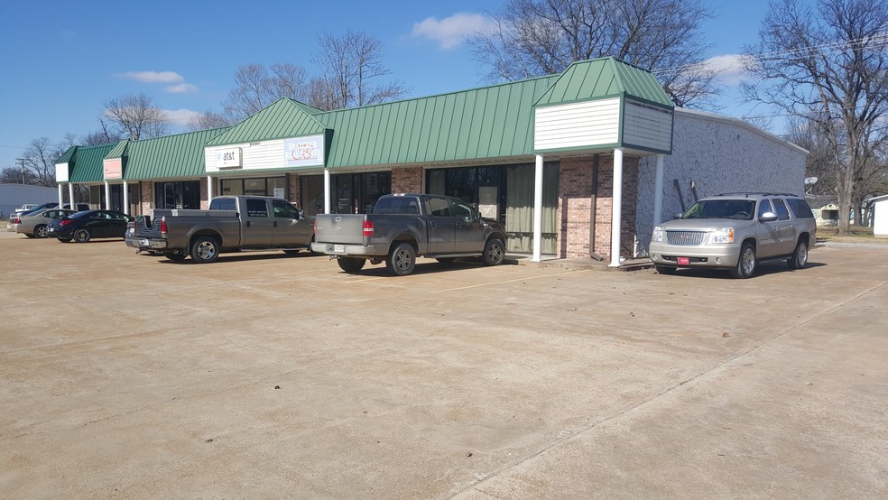 1409 Malcolm Ave, Newport, AR à louer - Photo de l’immeuble – Image 1 sur 3