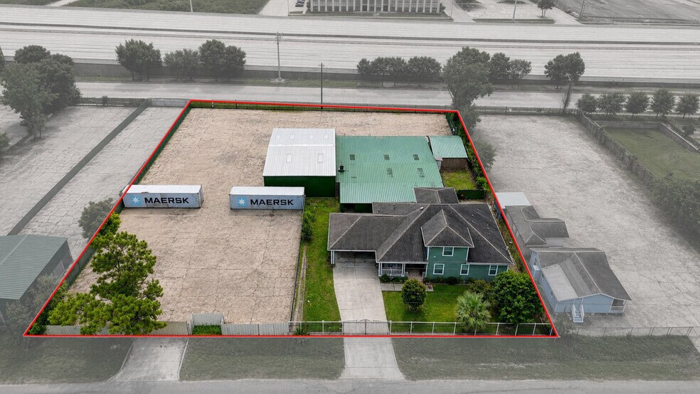 9024 Eastex Fwy, Houston, TX à vendre - Photo de l’immeuble – Image 3 sur 30