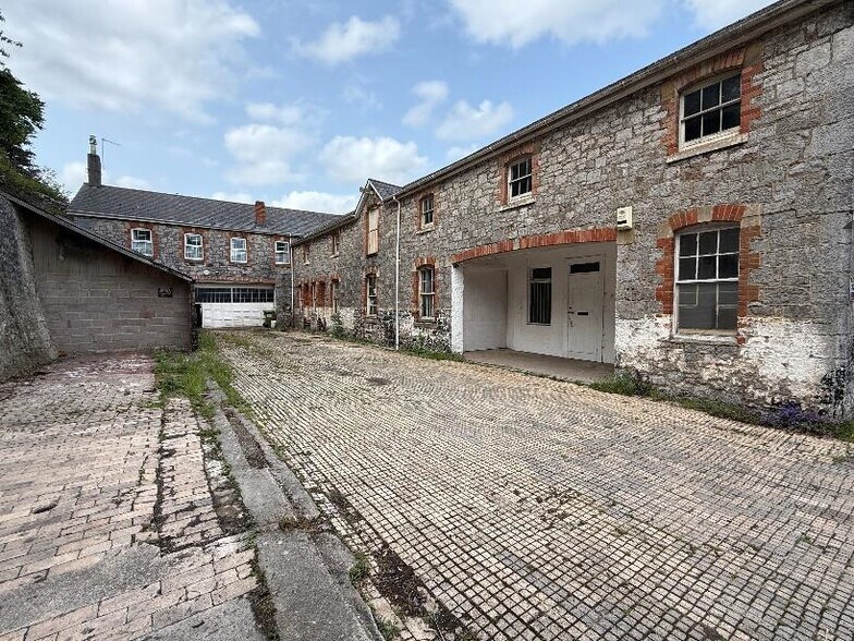 Jetty Marsh Rd, Newton Abbot à vendre - Photo de l’immeuble – Image 3 sur 9