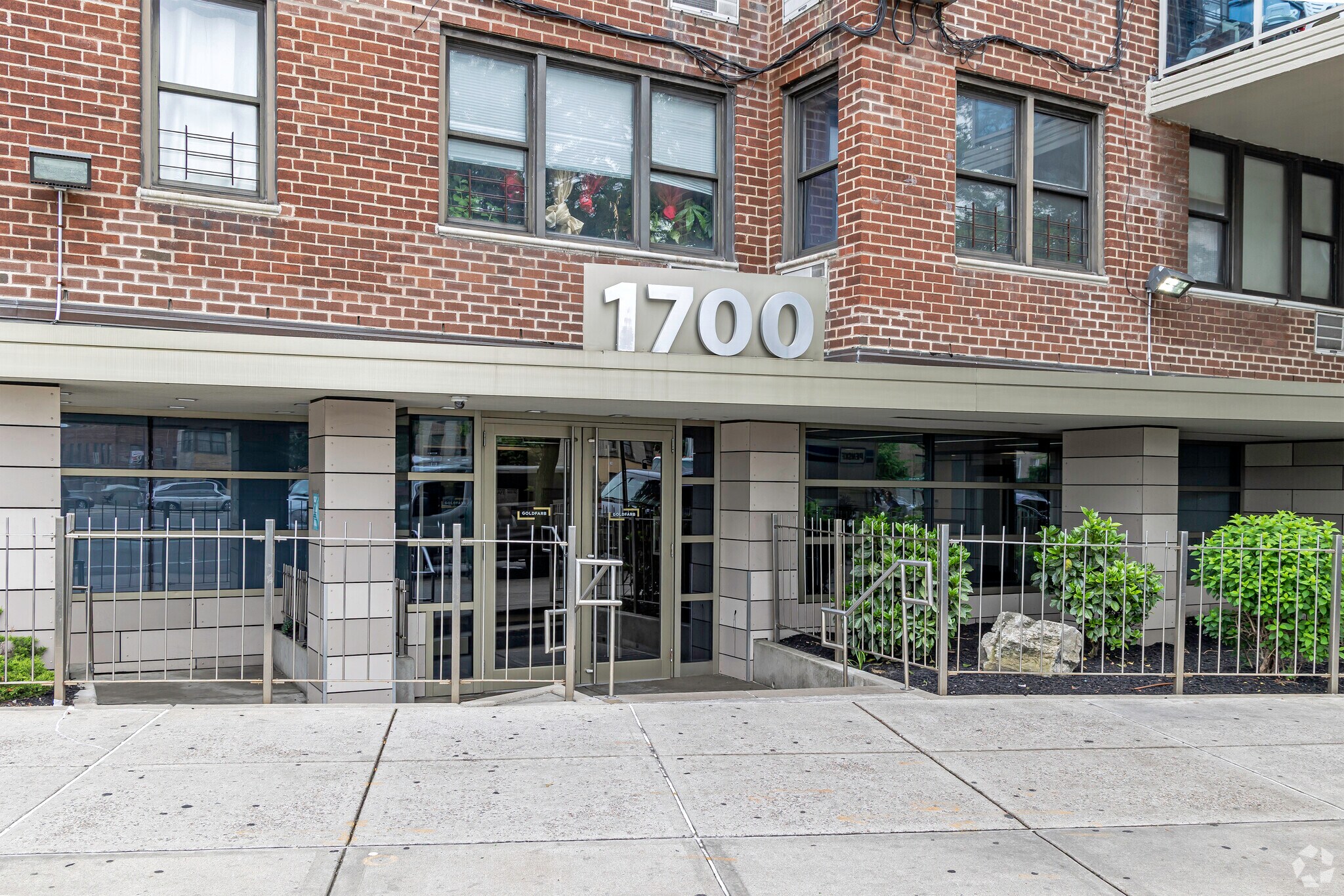 1700 Grand Concourse, Bronx, NY à louer Photo de l’immeuble– Image 1 sur 12