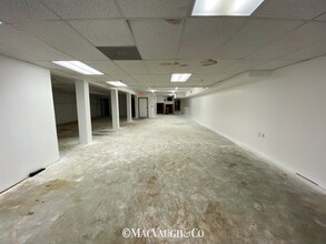 64-90 N Fair Oaks Ave, Pasadena, CA à louer Photo intérieure– Image 1 sur 8
