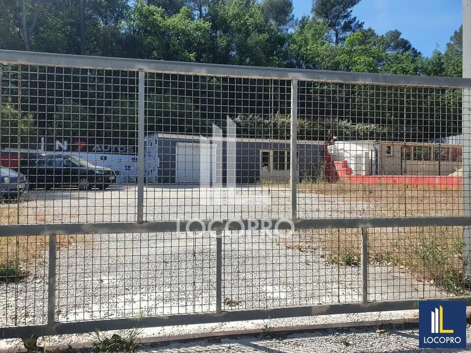 Terrain dans Le Luc à louer Photo principale– Image 1 sur 3