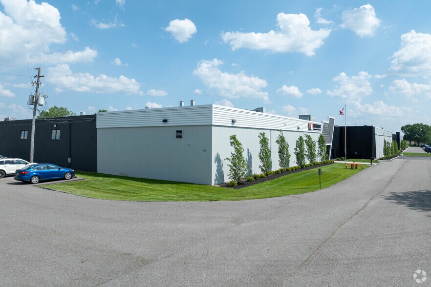 1331-1373 S Chillicothe Rd, Aurora, OH à louer - Photo de l’immeuble – Image 2 sur 7
