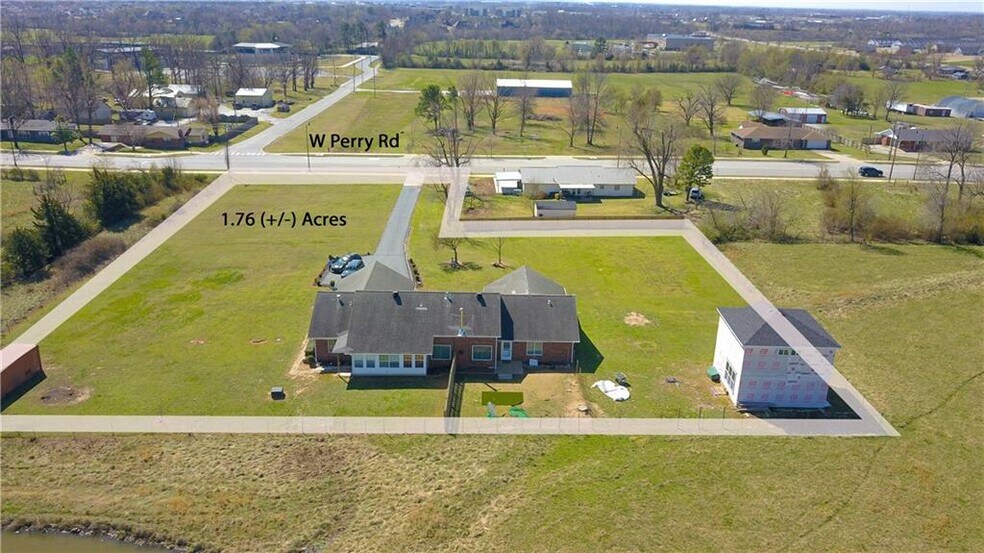2449 W Perry Rd, Rogers, AR à vendre - Photo de l’immeuble – Image 3 sur 9