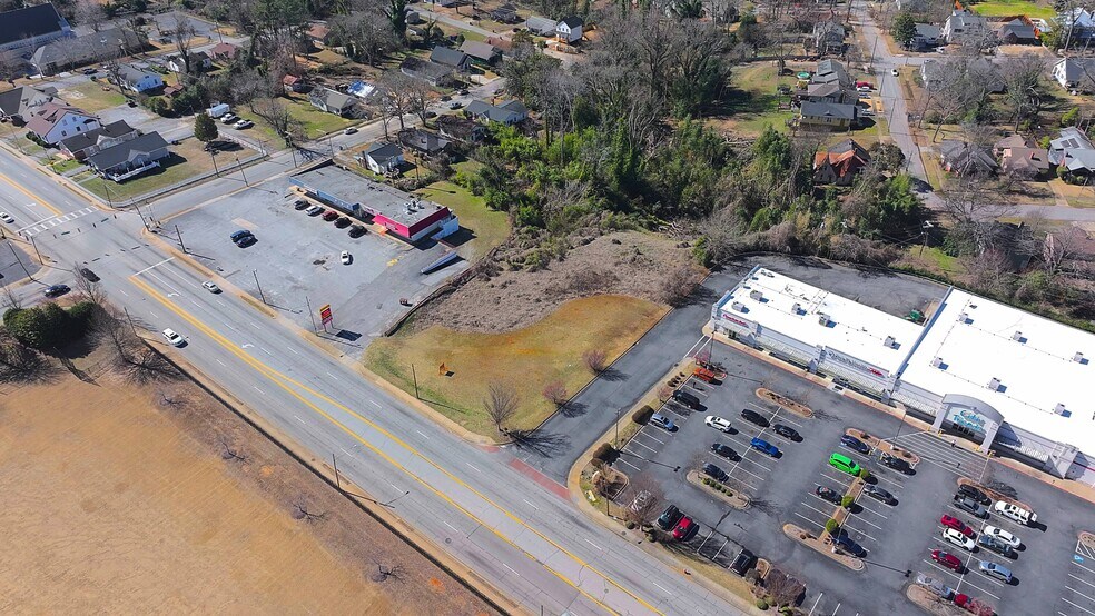 550 S Church St, Spartanburg, SC à vendre - Photo de l’immeuble – Image 1 sur 3