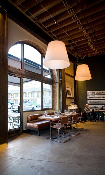 9543 Culver Blvd, Culver City, CA à louer - Photo de l’immeuble – Image 3 sur 7