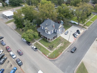Plus de détails pour 202 N Newsom St, Mineola, TX - Local commercial à vendre