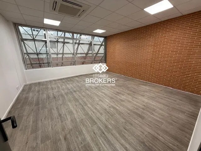 Bureau dans Cergy à louer - Photo de l’immeuble – Image 2 sur 5