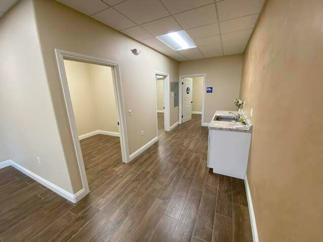709 Workman St, Bakersfield, CA à louer - Photo intérieure – Image 2 sur 19
