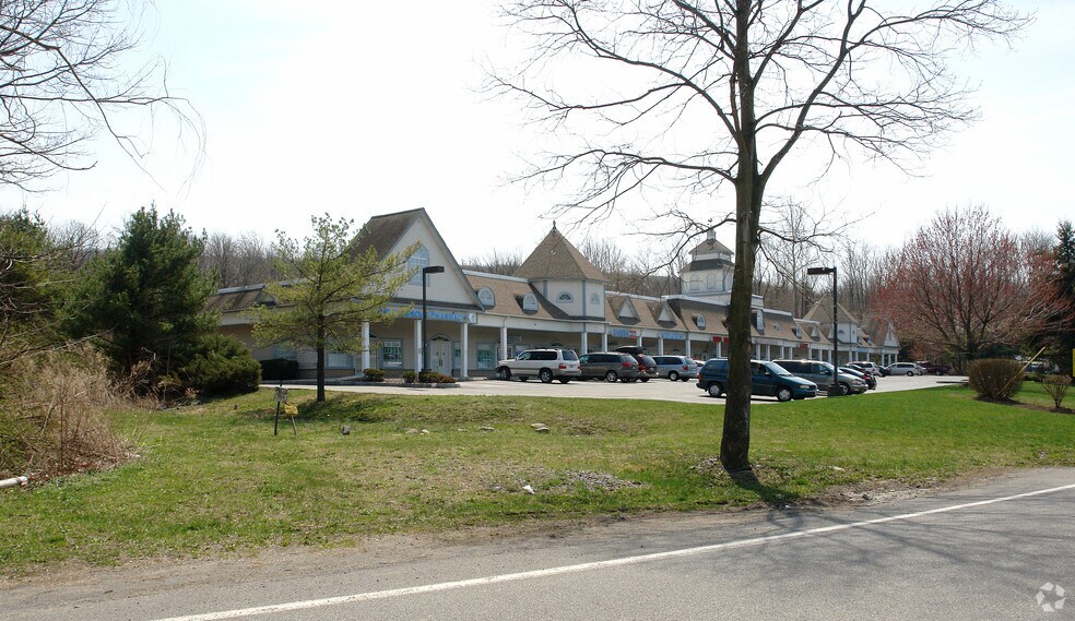 1200 State Route 208, Monroe, NY à louer - Photo de l’immeuble – Image 3 sur 3