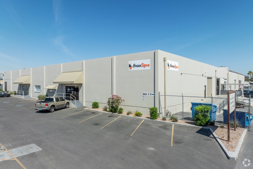 3744 Meade Ave, Las Vegas, NV à louer - Photo principale – Image 1 sur 7