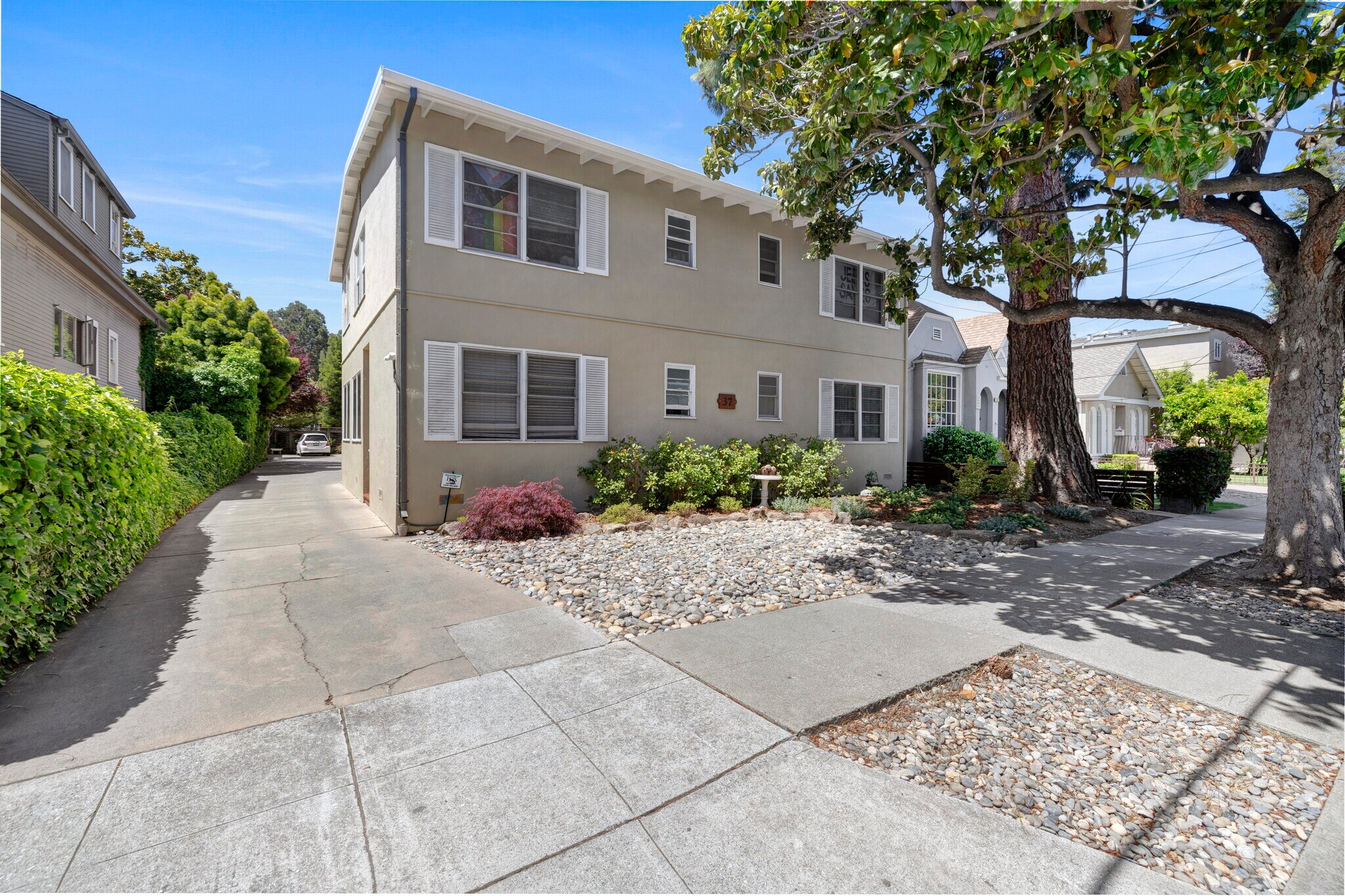 37 Lorton Ave, San Mateo, CA à vendre Photo de l’immeuble– Image 1 sur 30
