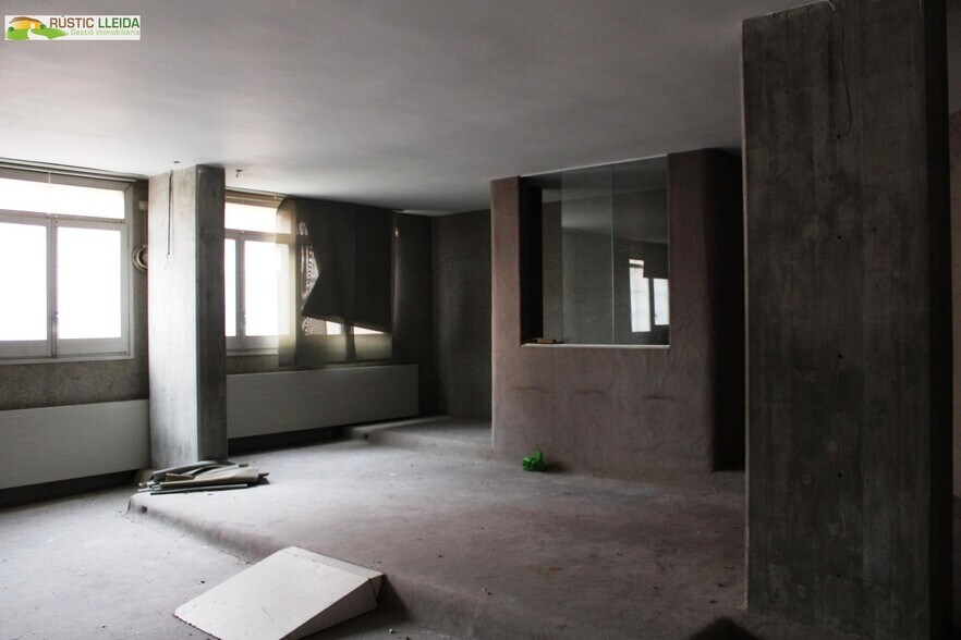 Immeuble residentiel dans Tàrrega, Lérida à vendre - Photo de l’immeuble – Image 2 sur 2