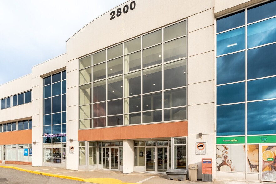 2800 Av Saint-Jean-Baptiste, Québec, QC à louer - Photo de l’immeuble – Image 2 sur 12
