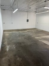 14754 Calvert St, Van Nuys, CA à louer Photo intérieure– Image 1 sur 2