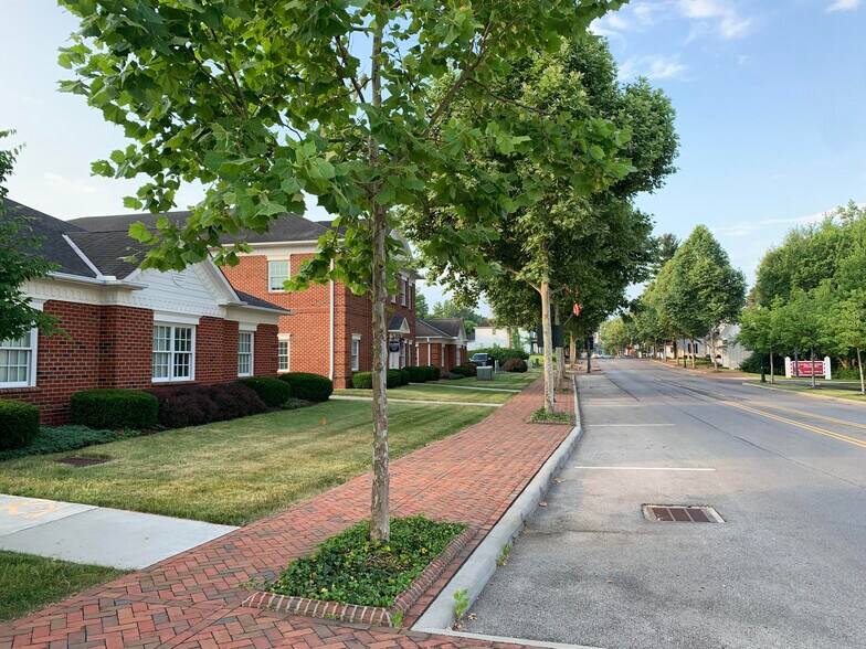 68 N High St, New Albany, OH à louer - Photo de l’immeuble – Image 2 sur 4
