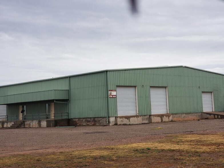 100 E 9th St, Douglas, AZ à louer - Photo de l’immeuble – Image 2 sur 6