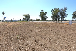 Plus de détails pour 308 Carlyle Way, Chowchilla, CA - Terrain à louer