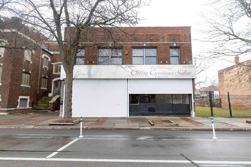 14536 E Jefferson Ave, Detroit, MI à vendre - Photo de l’immeuble – Image 3 sur 30