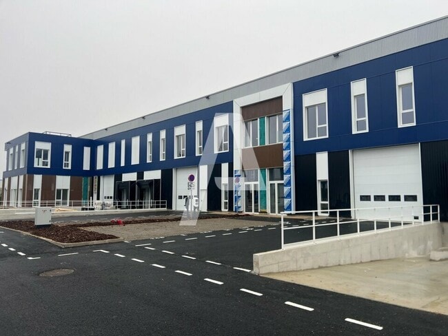 Plus de détails pour Industriel/Logistique à louer