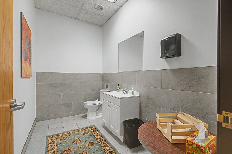 1301-1333 W 121st Ave, Denver, CO à louer - Photo de l’immeuble – Image 3 sur 26