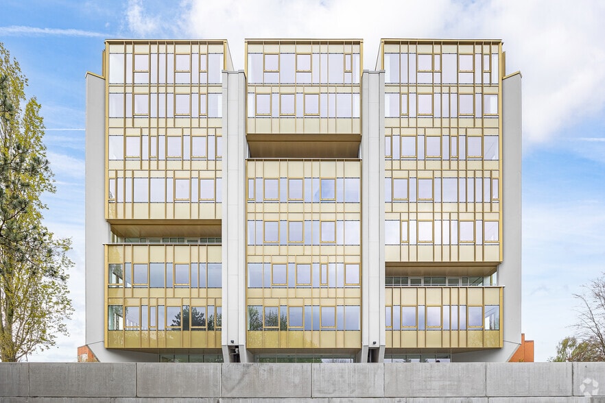 6 Rue Des Techniques, Villeneuve-d'Ascq à louer - Photo de l’immeuble – Image 2 sur 9