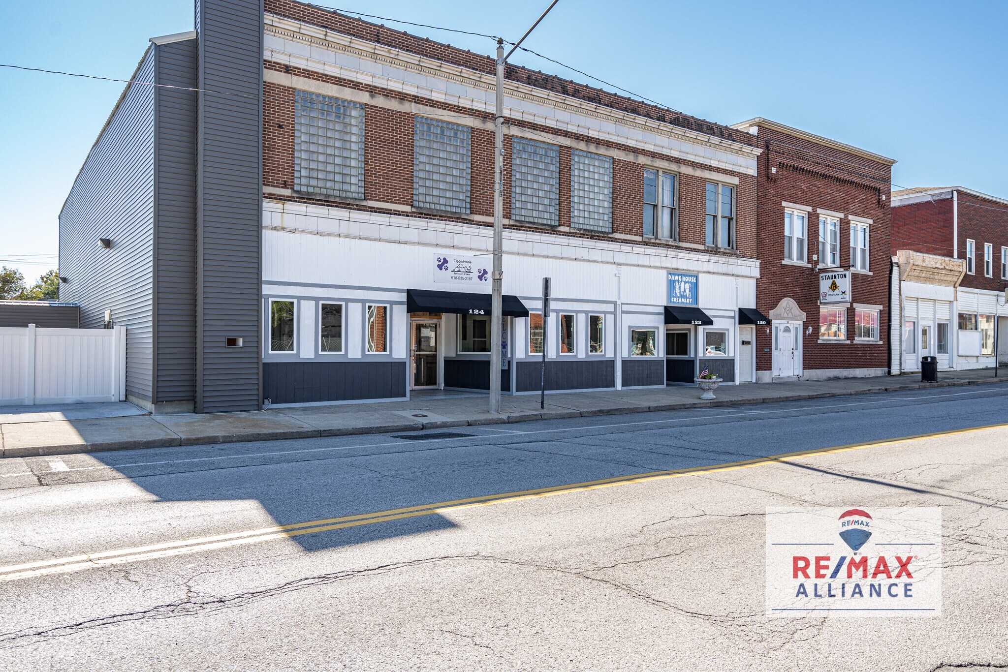 124 E Main St, Staunton, IL à vendre Photo de l’immeuble– Image 1 sur 65