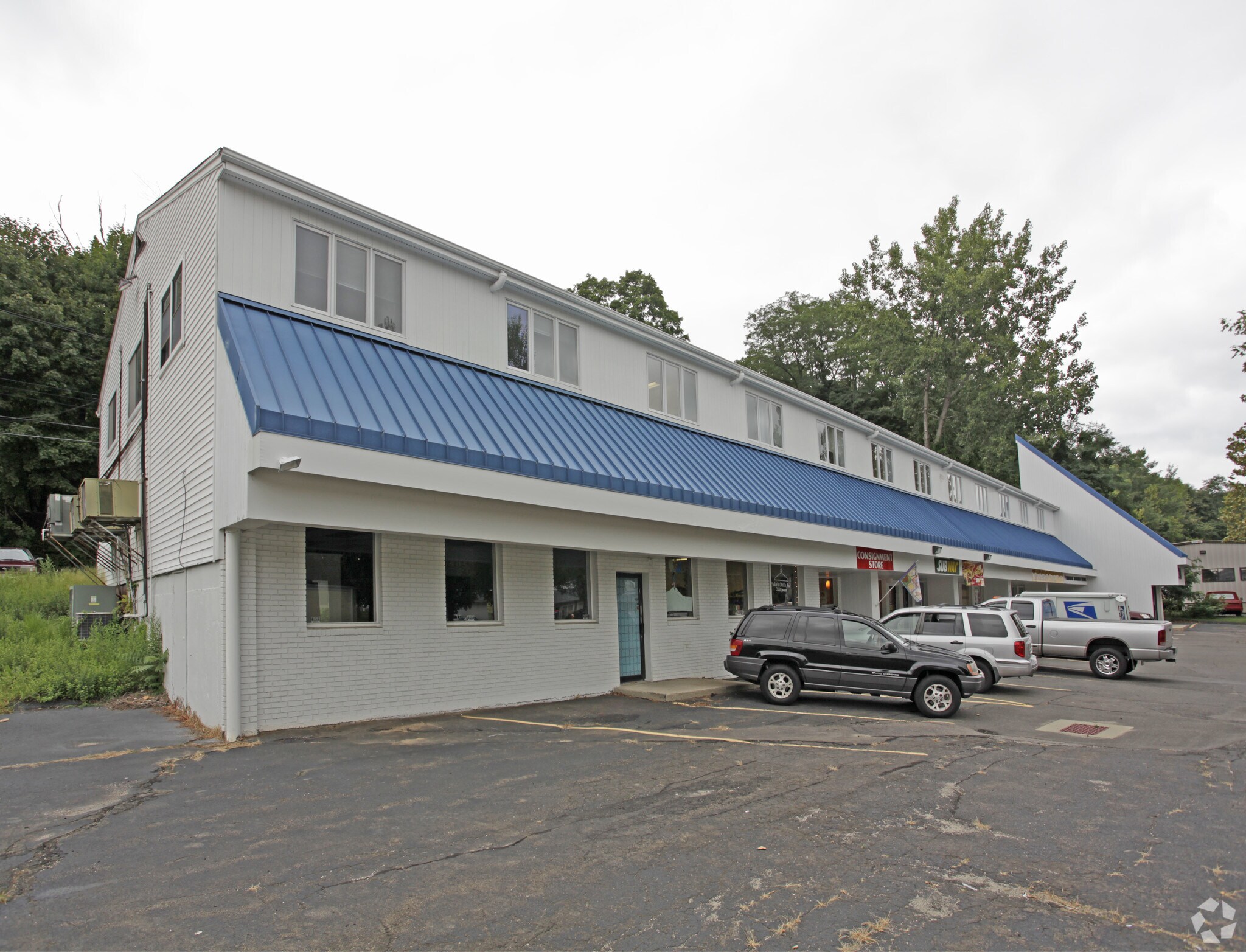 214 Amity Rd, Woodbridge, CT à louer Photo principale– Image 1 sur 14