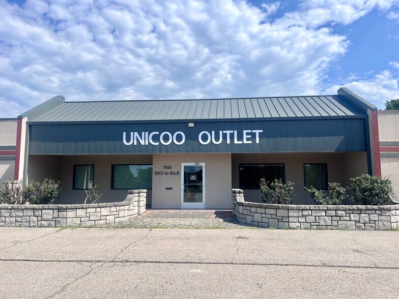 7410 Sni-A-Bar Rd, Kansas City, MO à vendre - Photo de l’immeuble – Image 3 sur 42