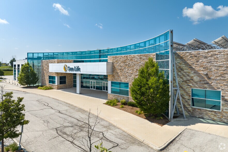 600 Weber St N, Waterloo, ON à louer - Photo de l’immeuble – Image 2 sur 35