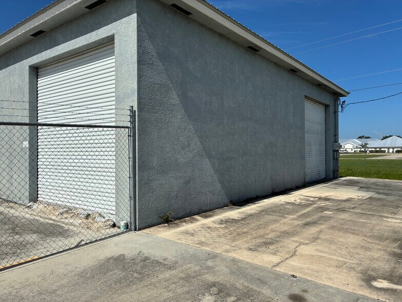 3037 SW 3rd Ter, Okeechobee, FL à louer - Photo de l’immeuble – Image 3 sur 18