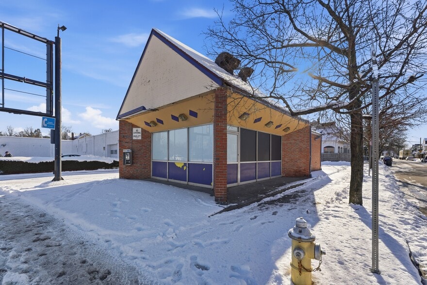 1143 State St, Springfield, MA à louer - Photo principale – Image 1 sur 8