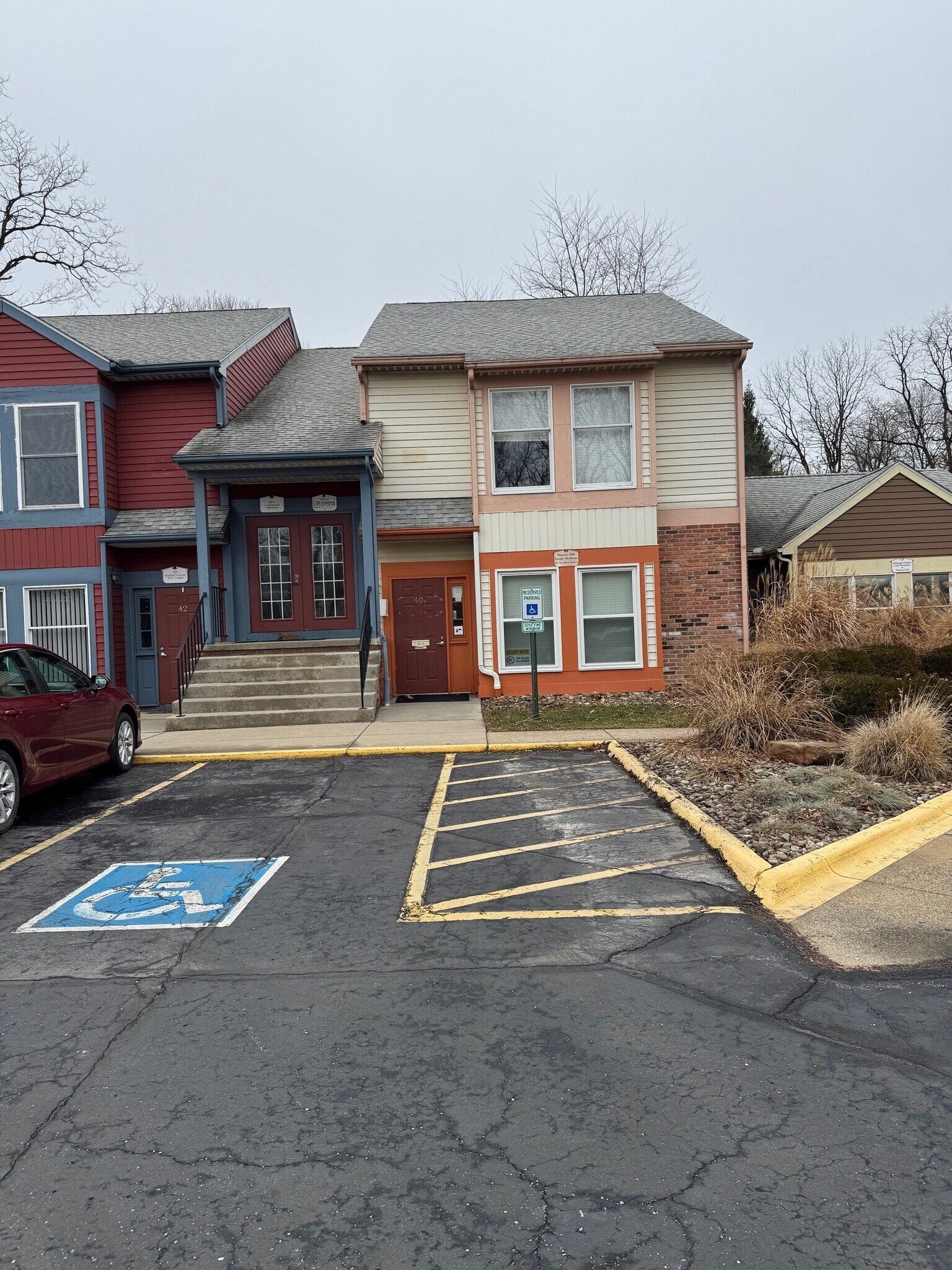 30-46 Munroe Falls Ave, Munroe Falls, OH à vendre Photo principale– Image 1 sur 12