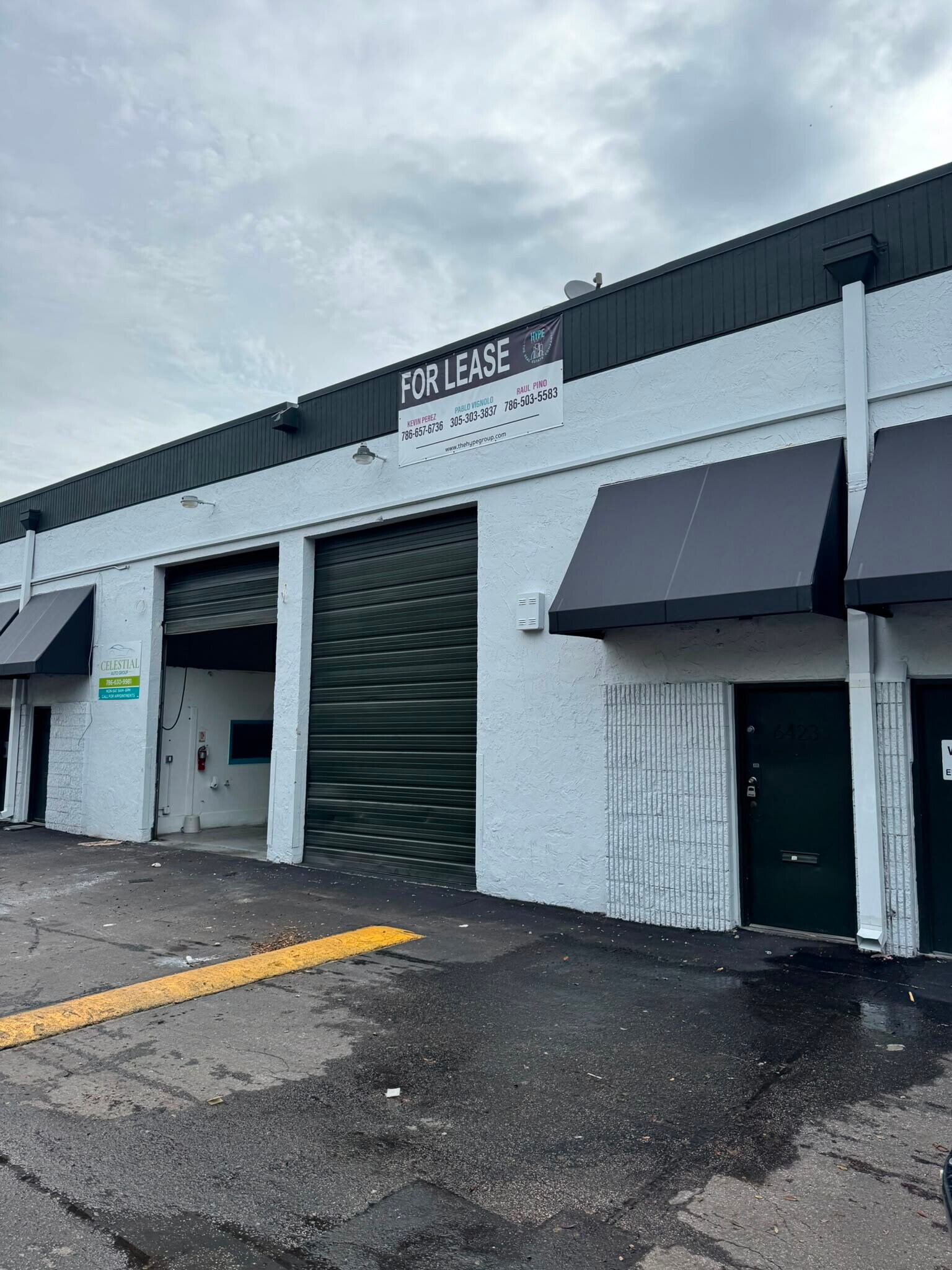 6405-6447 NW 82nd Ave, Miami, FL à louer Photo de l’immeuble– Image 1 sur 11