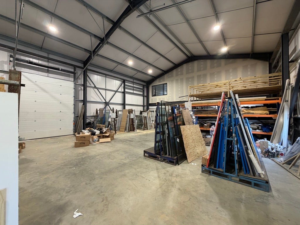 4 & 5 Tansley Business Park, King's Lynn, NFK - Lot 4 & 5 - - Photo intérieure - Image 1 of 2