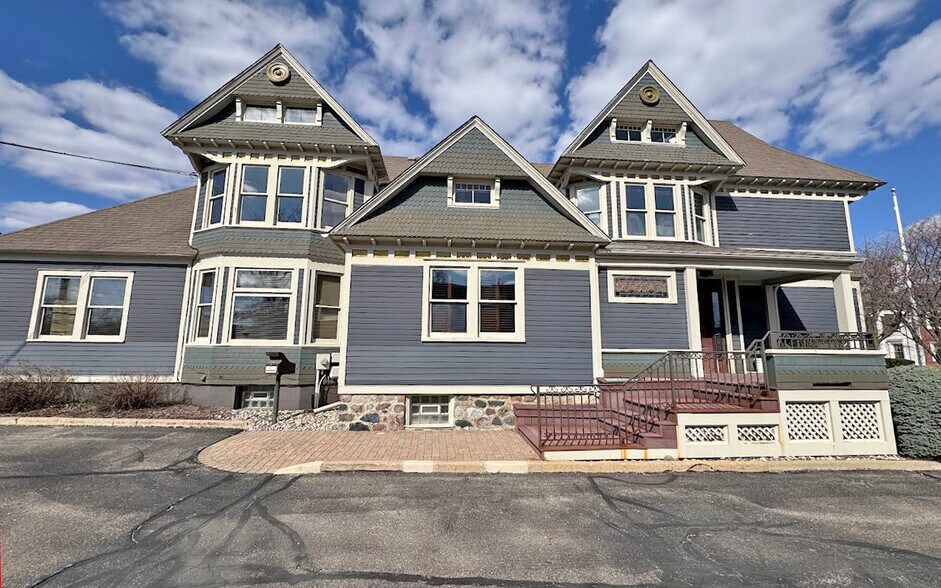 218 S Main St, Plymouth, MI à louer - Photo de l’immeuble – Image 2 sur 7