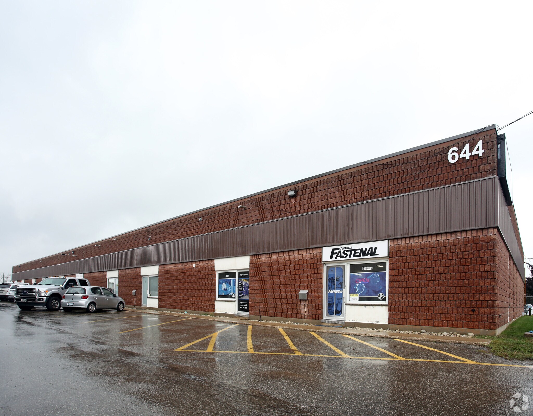 644 Colby Dr, Waterloo, ON à louer Photo principale– Image 1 sur 5