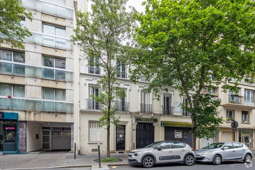 58 Rue Guy Môquet, Paris à vendre - Photo de l’immeuble – Image 2 sur 2