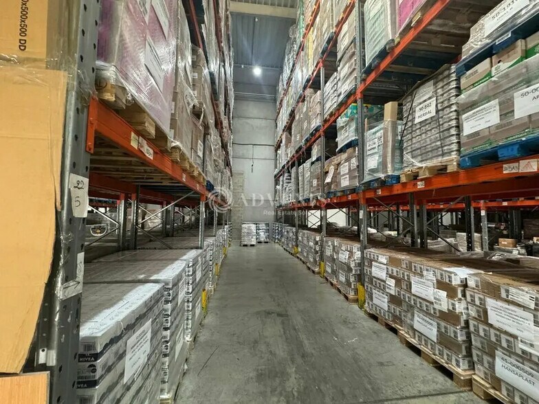 Industriel/Logistique dans Stains à louer - Photo de l’immeuble – Image 2 sur 12