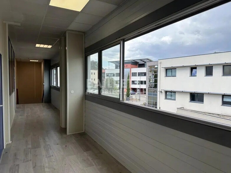 Bureau dans Fréjus à louer - Photo intérieure – Image 3 sur 7